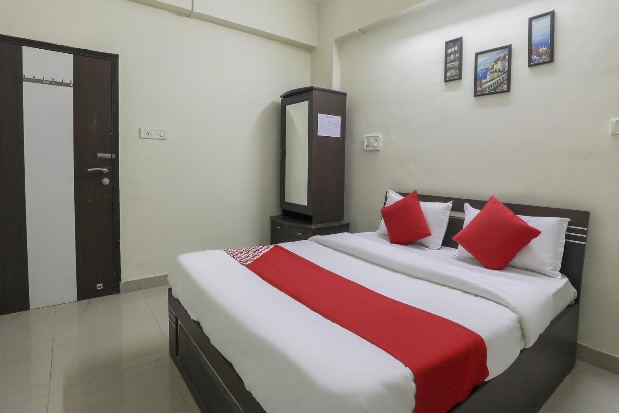 Collection O Shyam Vatika Banquet And Rooms Surate Exterior foto
