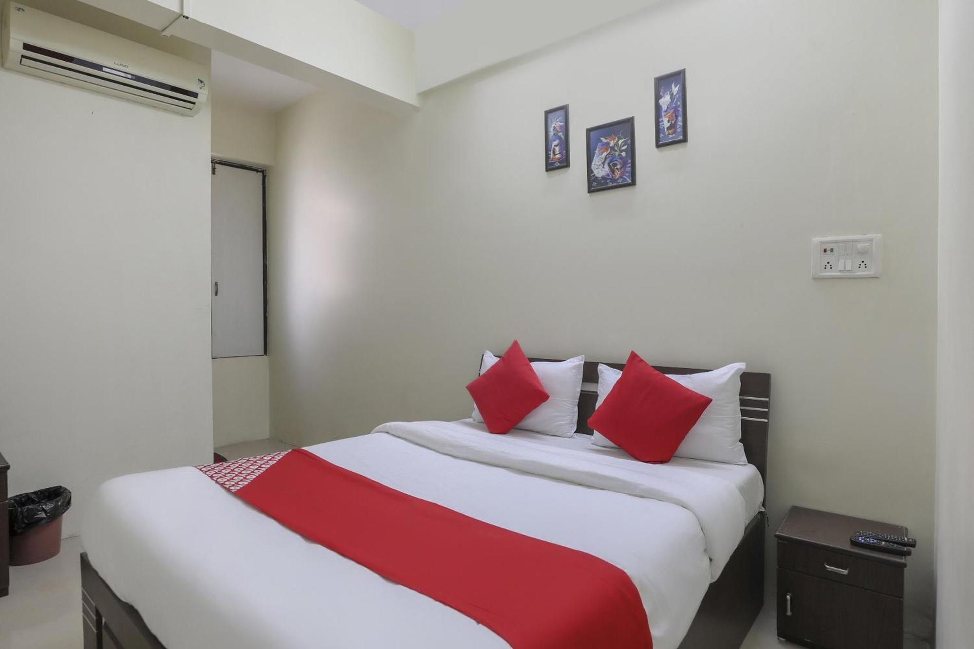Collection O Shyam Vatika Banquet And Rooms Surate Exterior foto